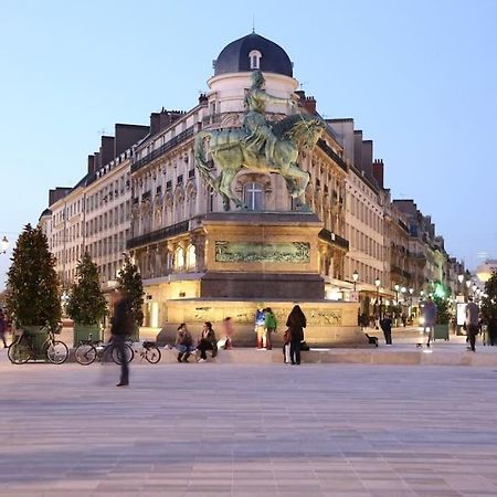 Le Cocon Central D'Орлеан Екстериор снимка